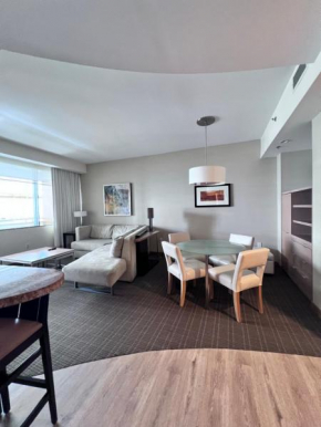 Mayfield Ocean Condo at AKA Hotel